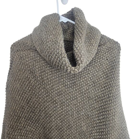 Coco Gio Womens Wool Turtleneck Sweater Poncho OS Chunky Neutral Hygge Rustic - Picture 2 of 8